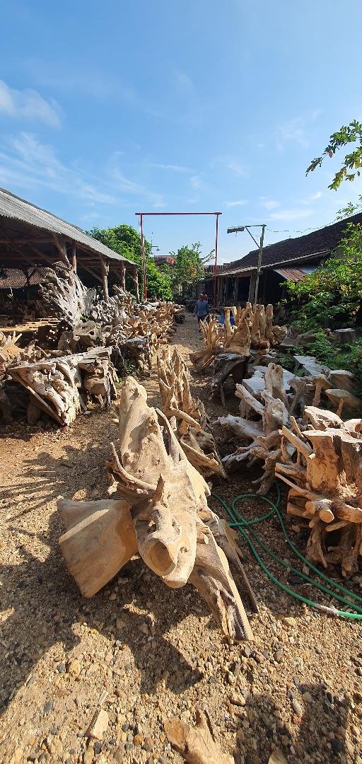 california-oman-UEA-UK-japan-europe-rustic-erosion-wood-vintage-collections-fyp-kayu-jati-project-villa-hotel-rumah-kayu-gazebo-joglo-wooden-house-console-table-side-table-root-furniture