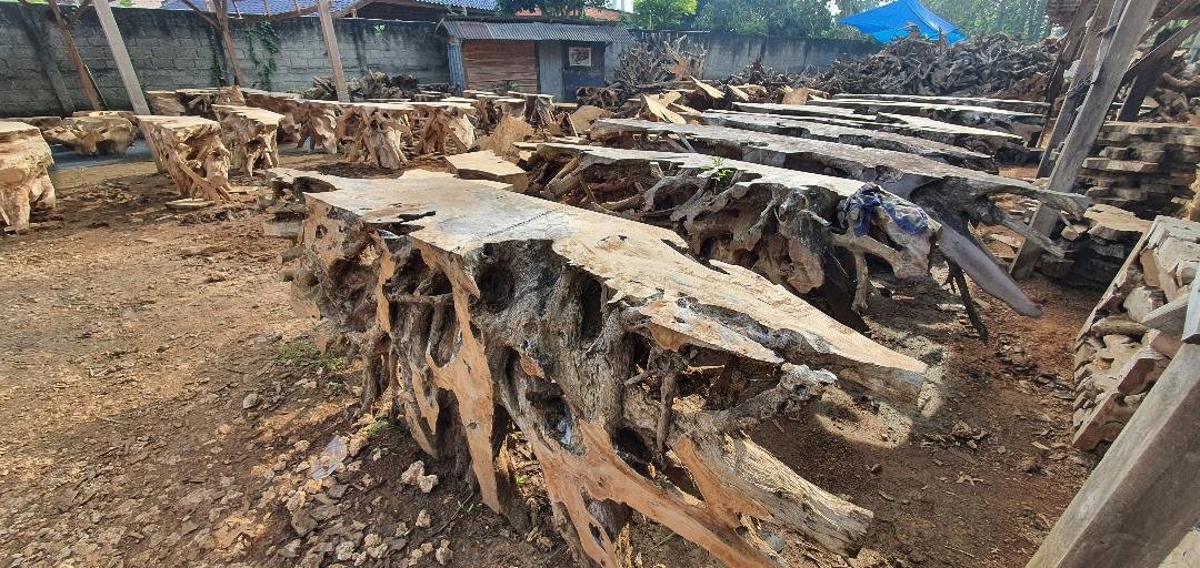 california-oman-UEA-UK-japan-europe-rustic-erosion-wood-vintage-collections-fyp-kayu-jati-project-villa-hotel-rumah-kayu-gazebo-joglo-wooden-house-console-table-side-table-root-furniture